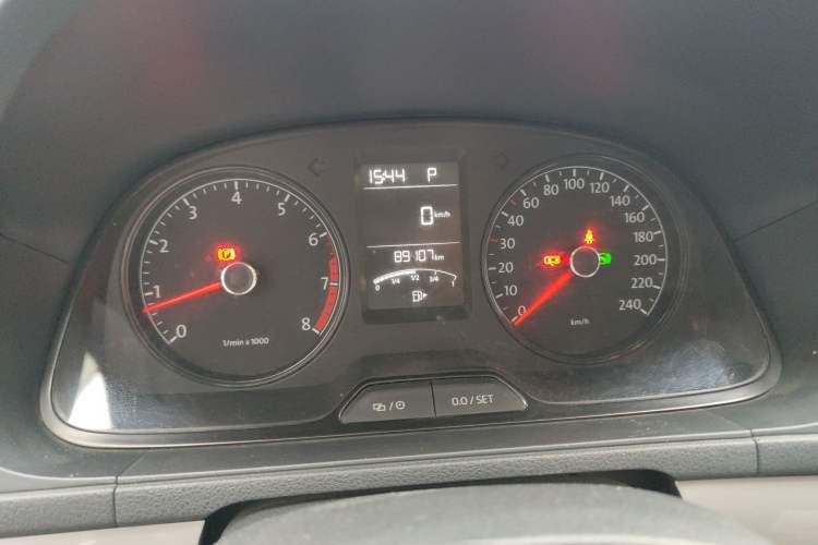 Used Volkswagen Lavida 2013 Revised Classic 1.6L Automatic Fashion Edition