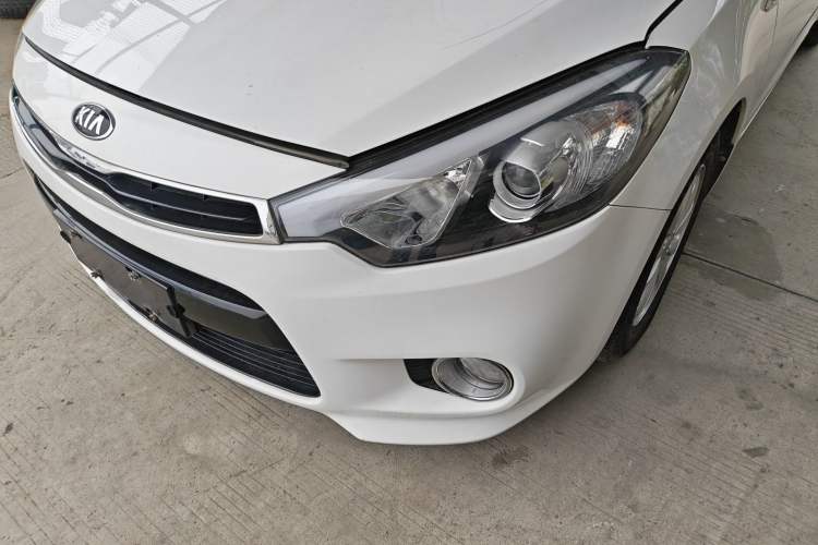 Used Kia K3S 2014 1.6L Manual GL Left Front Headlight