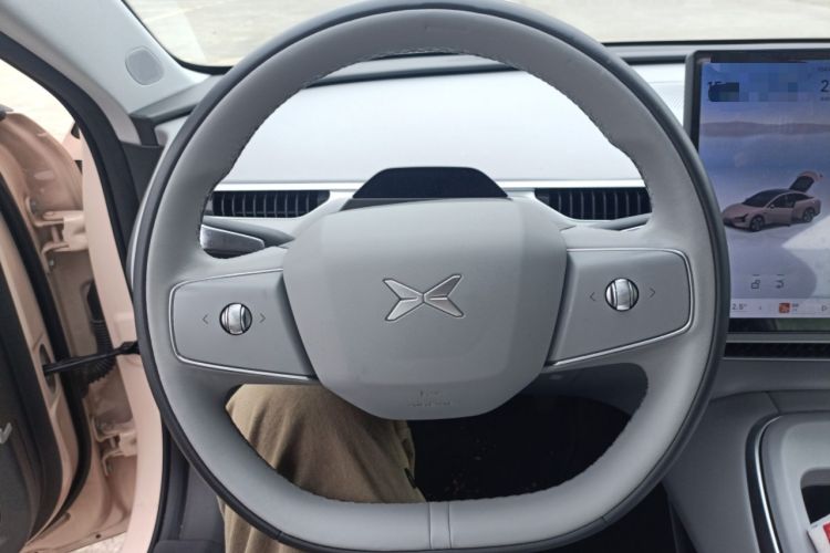 Used XPeng MONA M03 2024 620 with Ultra-Long Range Steering Wheel