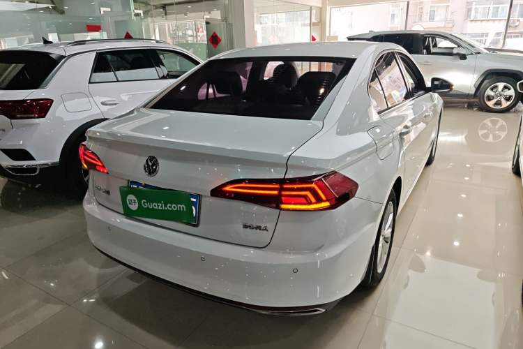 Used Volkswagen Bora 2019 1.5L Automatic Comfort Model Rear Right 45 Deg