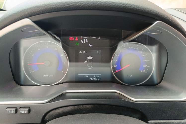 Used Geely Auto Emgrand 2016 Sedan 1.5L Manual Upward Edition Instrument Cluster
