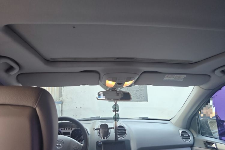 Used Mercedes-Benz M-Class 2010 ML 300 4MATIC Headliner