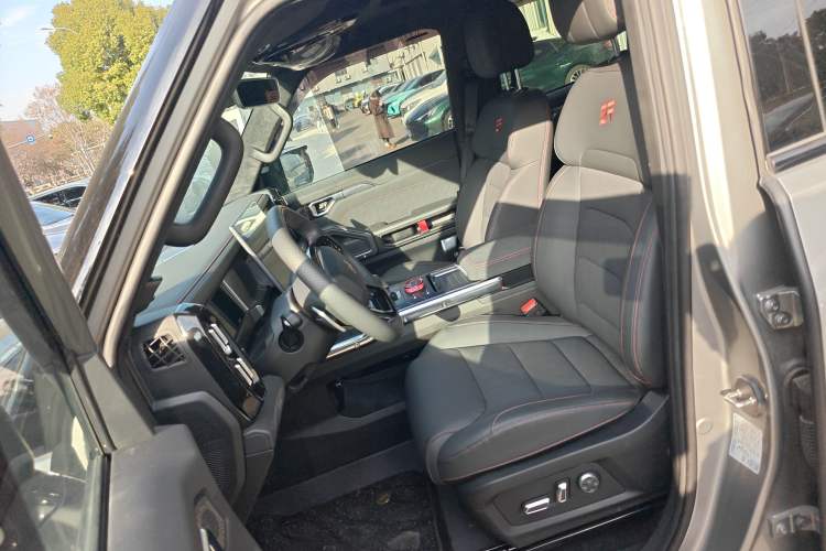 Used JETOUR Traveler 2023 2.0T All-Wheel Drive CrossPRO+