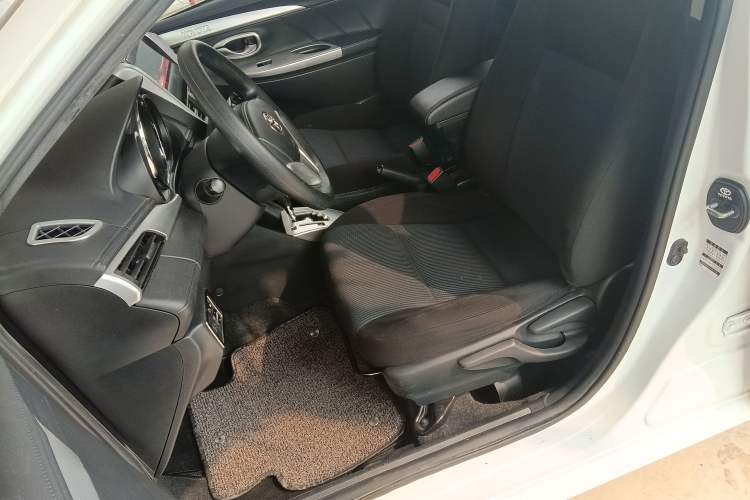 Used Toyota YARiS L Zhi Xuan 2019 1.5E CVT Dynamic Edition China VI compliant
