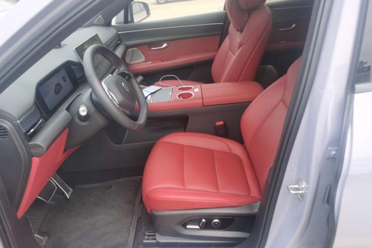 Used Hima AITO M5 2025 Extended-Range Ultra All-Wheel-Drive Version Left Front Seat