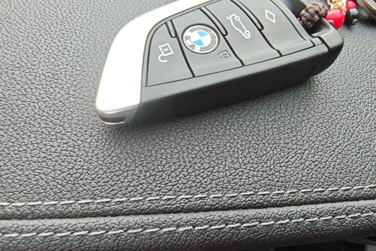 Used BMW X3 2018 xDrive28i Luxury Package China VI Emission Standard Vehicle Key