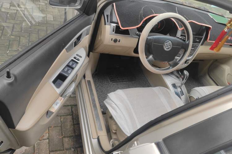 Used Buick Excelle 2013 1.5L Automatic Classic Model