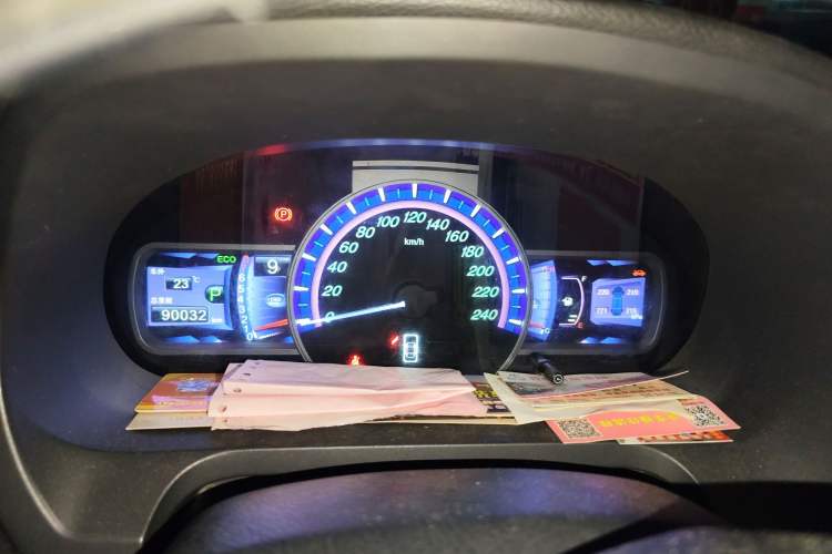 Used BYD S7 2016 2.0T Automatic Prestige Plus Odometer Close Up