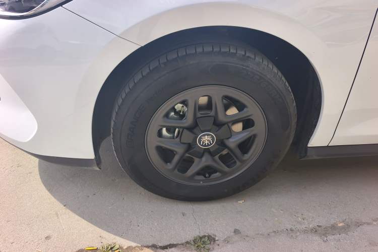 Used BYD Qin PLUS 2025 DM-i Smart Drive 55KM Leading Model
