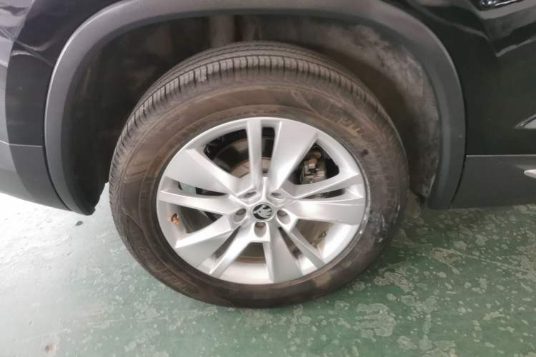 Used Skoda Kodiaq 2017 TSI330 7-Seater Two-Wheel-Drive Luxury Edition
