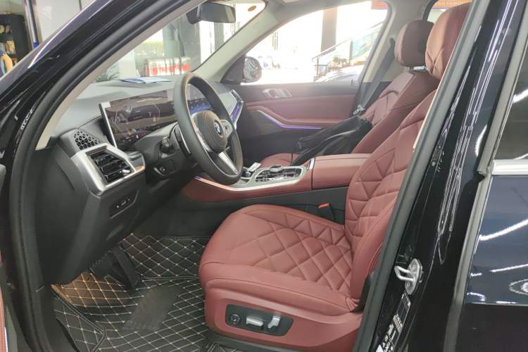 Used BMW X5 2023 xDrive 30Li M Sport Package