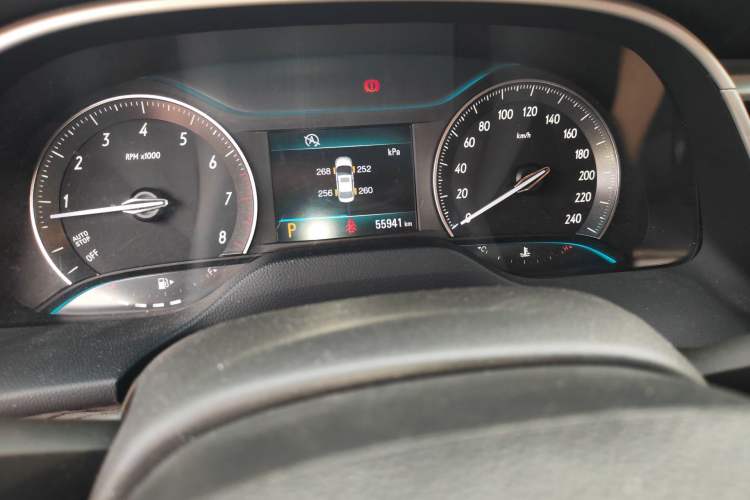 Used Buick GT 2015 15N Automatic Elite Version Odometer Close Up