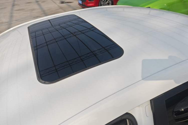 Used Roewe i5 2019 1.5L Manual 4G Connectable Langhao Edition