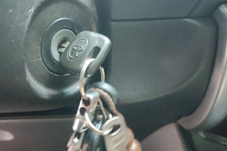 Used Toyota Vios 2014 1.5L Automatic ZhiShang Edition Vehicle Key