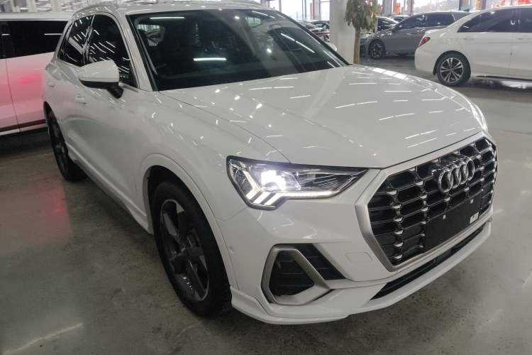 Used Audi Q3 2021 35 TFSI Fashion Dynamic Model