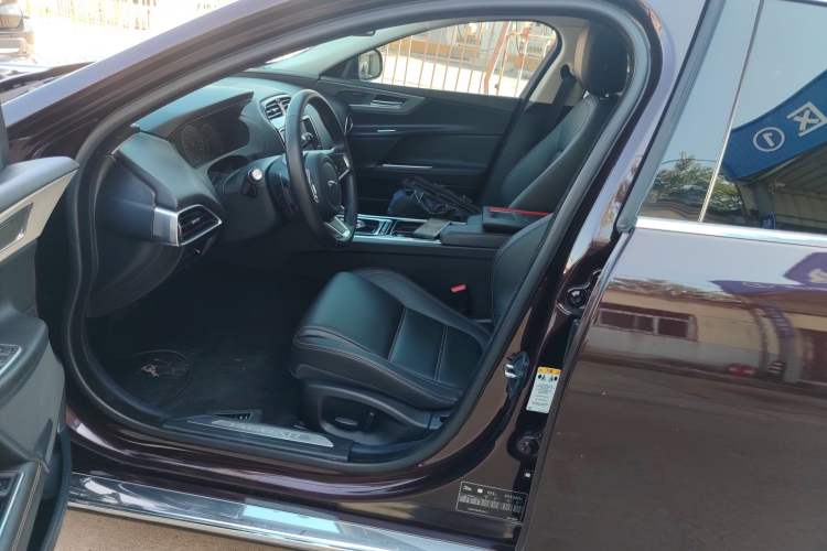 Used Jaguar XEL 2019 2.0T 200 PS Deluxe Edition