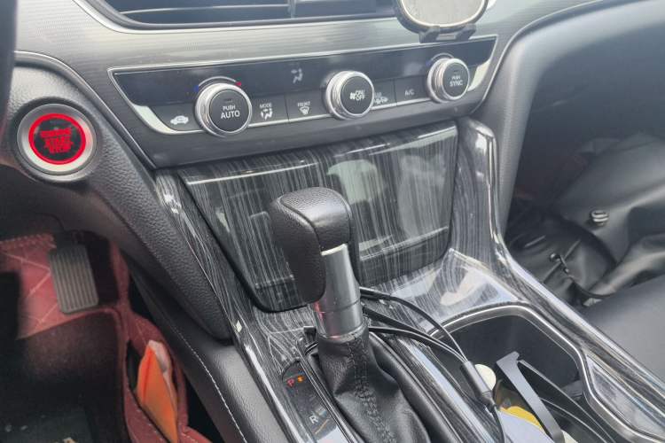 Used Honda Accord 2018 260TURBO Luxury Edition China V Emission Standard
