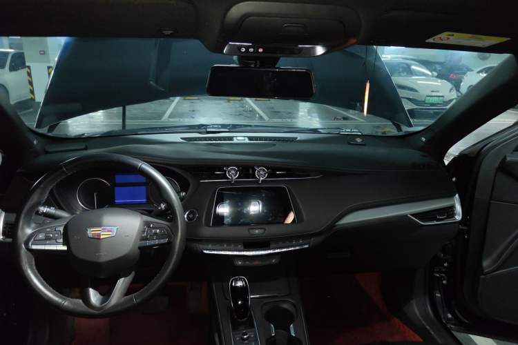 Used Cadillac XT4 2021 28T Two-Wheel Drive Leading Version Headliner