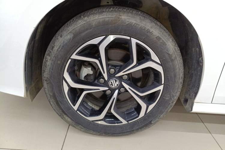 Used MG 5 2021 Revised Version 180 DVVT CVT Youth Luxury Edition
