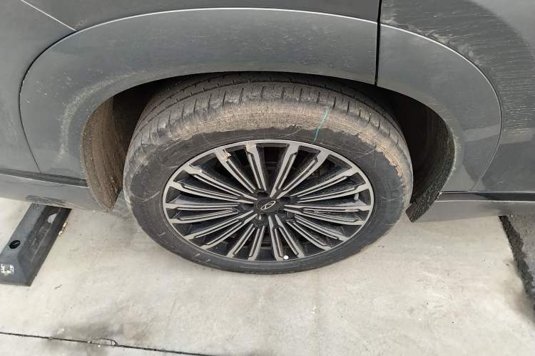 Used Chery Tiggo 9 C-DM 2025 1.5T 106KM Ultra-Comfort Edition 5 Seats Lithium-NMC