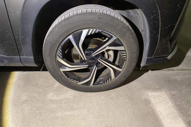 Used Geely Auto Emgrand X7 Sport 2023 Boyue COOL 1.5TD Friend Edition Right Front Wheel Hub