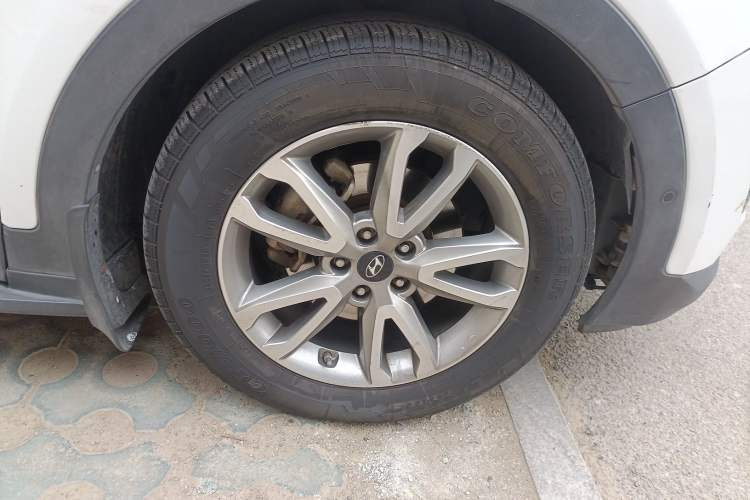 Used Hyundai Santa Fe 2013 Revised Version 2.0T Automatic All-Wheel Drive Top-Tier Trim
