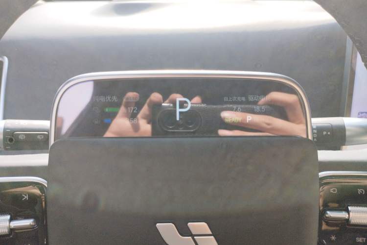 Used Li Auto L8 2023 Air model