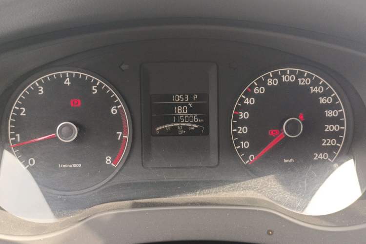 Used Volkswagen Sagitar 2014 1.6L Automatic Comfort Model Instrument Cluster