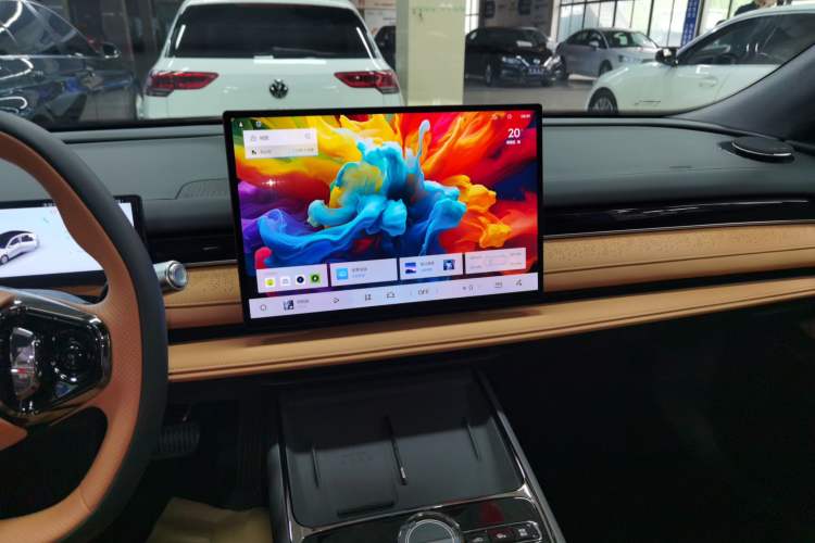 Used Geely Galaxy 8 2025 130km EM-P Exploration Edition Audio And AC Panel