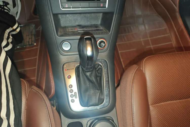 Used Volkswagen Tiguan 2015 2.0 TSI Automatic All-Wheel Drive Luxury Edition