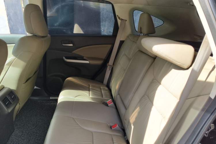 Used Honda CR-V 2012 2.4L four-wheel drive luxury version Left Rear Seat