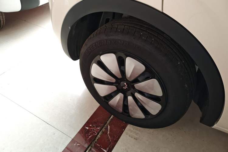 Used Wuling Bingo 2025 333 km Enjoyment Version Right Rear Wheel Hub