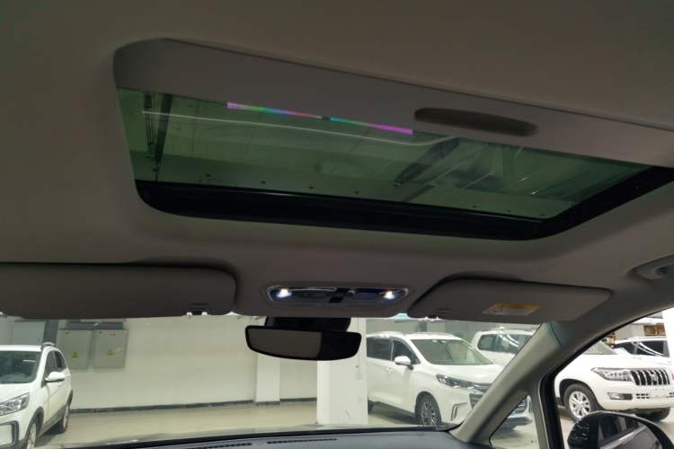 Used SAIC MAXUS G90 2022 2.0T Interstellar Seven-Seater
