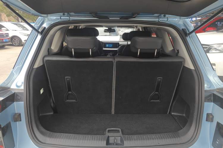 Used Baojun RM-5 2019 1.5T CVT Elite Version with 24-Hour Online Service 6 Seats
