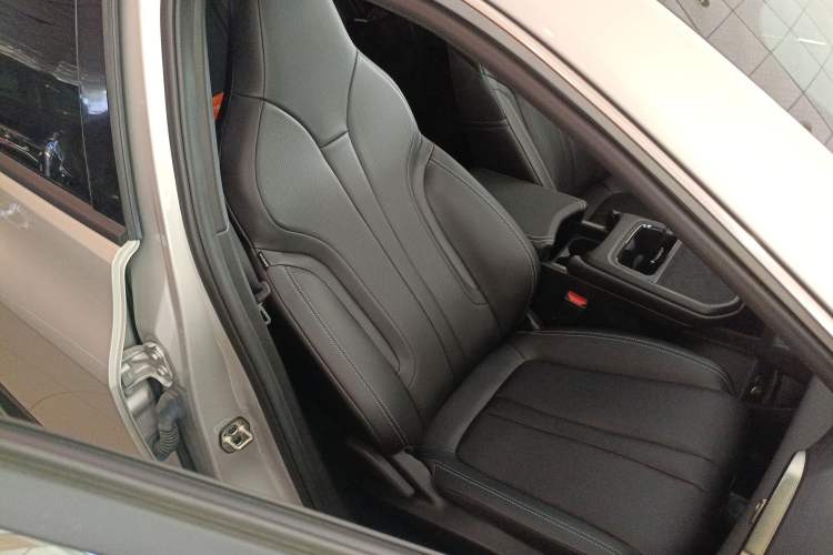 Used Dongfeng Aeolus L7 New Energy 2024 205 Air