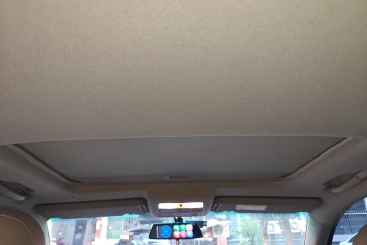 Used Toyota Highlander 2012 2.7L Two-Wheel Drive 7-Seater Luxury Edition