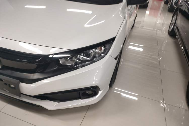 Used Honda Civic 2021 HATCHBACK 220TURBO CVT New Trendsetter
