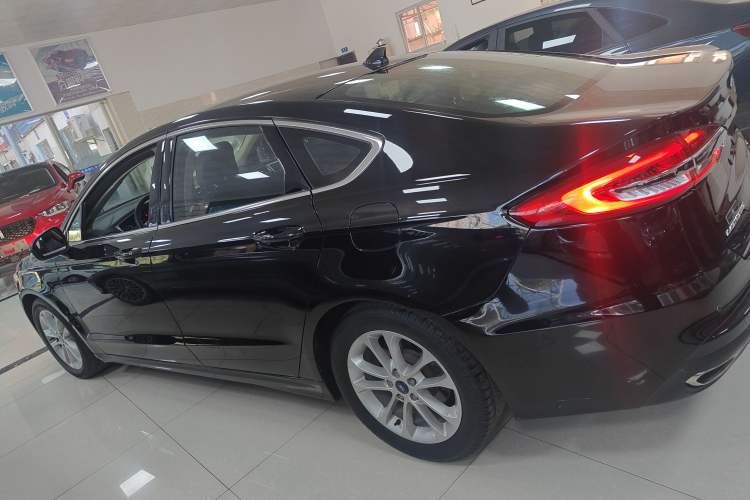 Used Ford Mondeo 2018 EcoBoost 180 Smart Control Fashion Model China VI Standard
