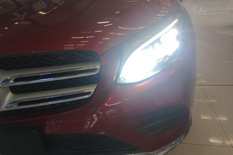 Used Mercedes-Benz GLC 2018 Facelifted GLC 260 4MATIC Dynamic Edition
