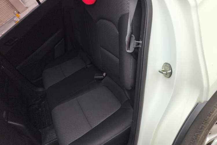 Used Hyundai ix25 2015 1.6L Automatic Two-Wheel Drive Fashionable GS Model Left Rear Seat