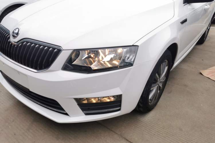 Used Skoda Octavia 2017 1.6L Automatic Chuanxing Edition
