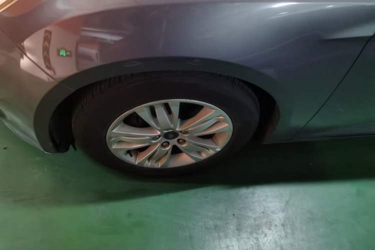 Used Ford Focus 2012 Sedan 1.6L Manual Comfort Model