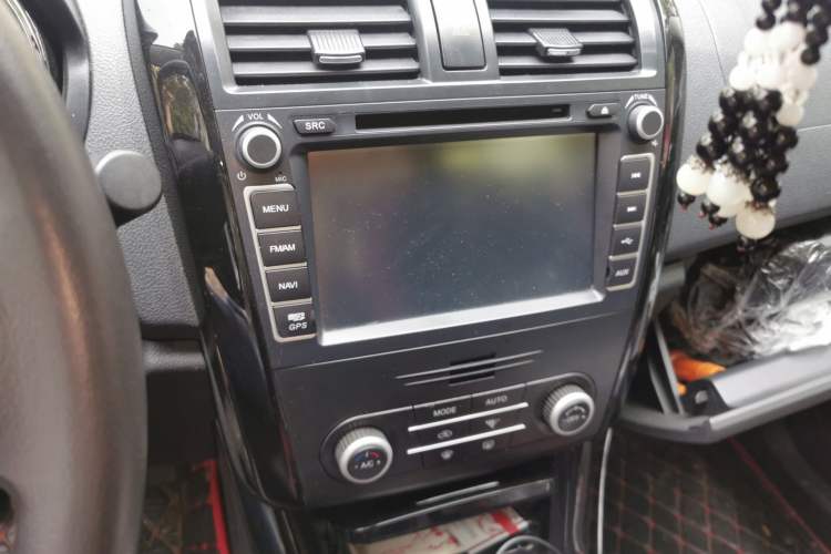 Used HYOSOW S3 2014 1.5L Luxury Version China IV Emission Standard