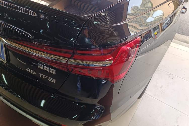 Used Audi A6L 2024 45 TFSI Prestige Dynamic Edition Right Rear Taillight