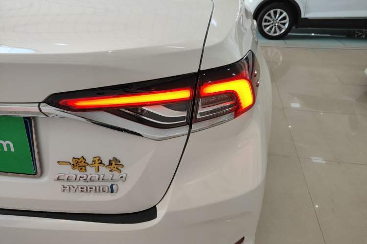 Used Toyota Corolla 2021 Dual-Motor 1.8L E-CVT Elite Edition