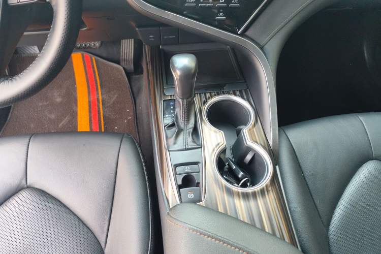 Used Toyota Camry 2019 2.0G Luxury Edition China VI Standard