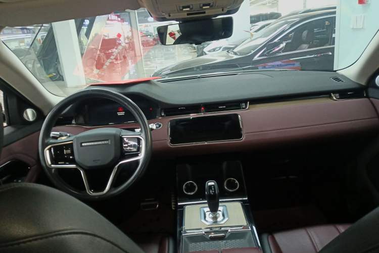 Used Land Rover Range Rover Evoque 2022 Facelifted Aurora L 249 PS R-Dynamic Luxury Edition
