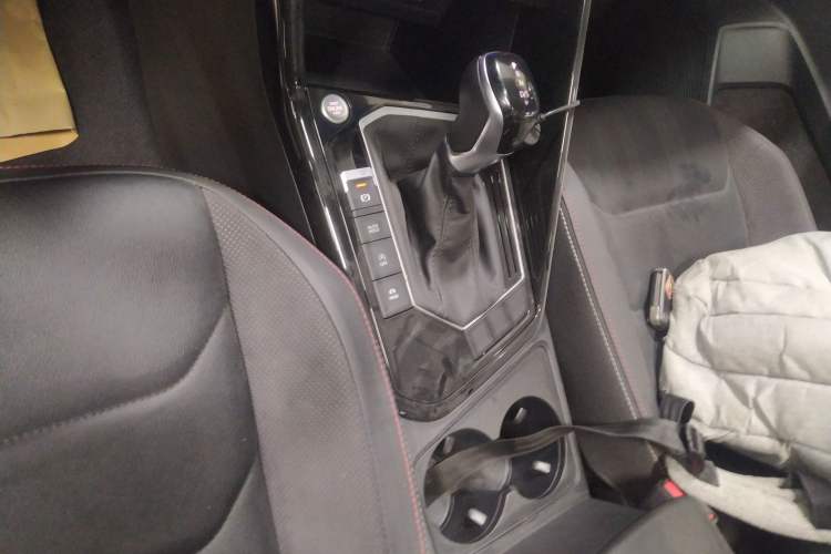 Used Volkswagen Tayron 2021 330TSI Two-Wheel-Drive 3rd Anniversary Limited Edition
