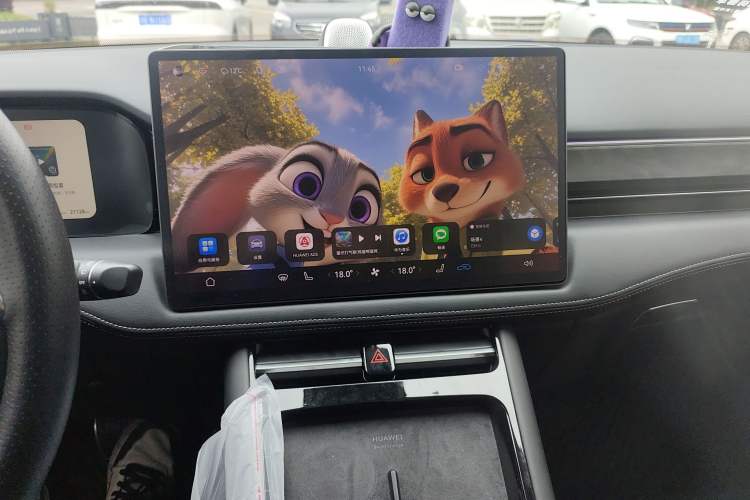 Used Hima AITO M5 2023 Extended-Range Rear-Drive Intelligent Driving Version Audio And AC Panel