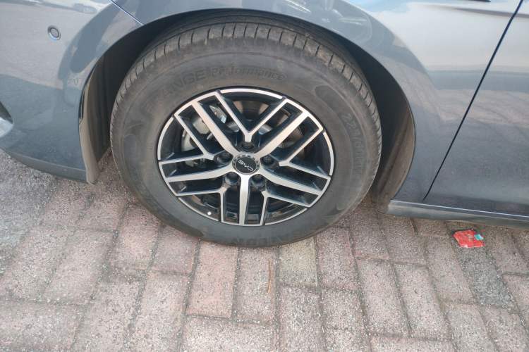 Used BYD Seal 05 DM-i 2025 DM-i Smart Drive 55KM Prestige Model Left Front Wheel Hub